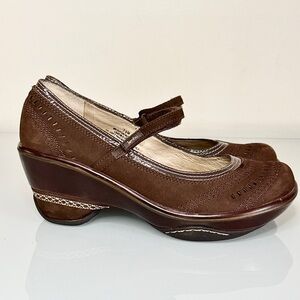 Jambu Brighton Suede Mary Janes 7.5 Brown